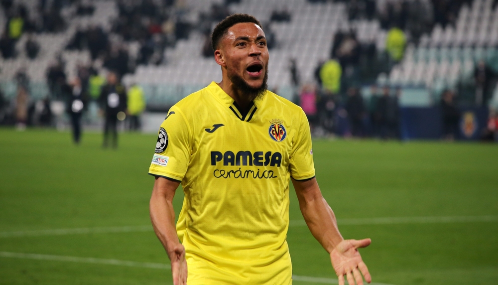 Ajax wird mit 26-jährigem Angreifer aus Leeds in Verbindung gebracht, nachdem er Danjuma verpasst hat