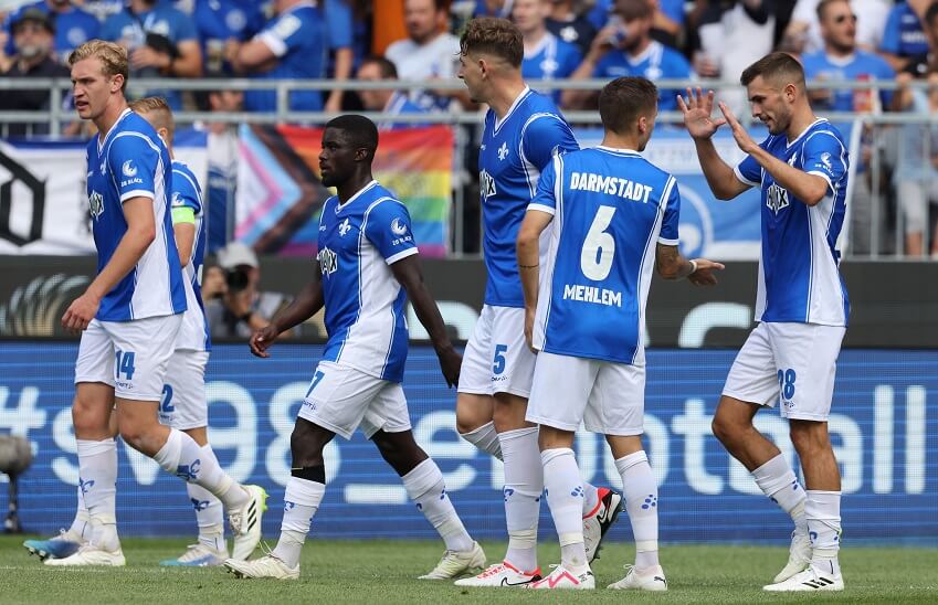 Freiburg - Darmstadt 98 - Tipp, Prognose & Quoten 03.12.2025 Freiburg - Darmstadt 98 - Tipp, Prognose & Quoten 03.12.2025