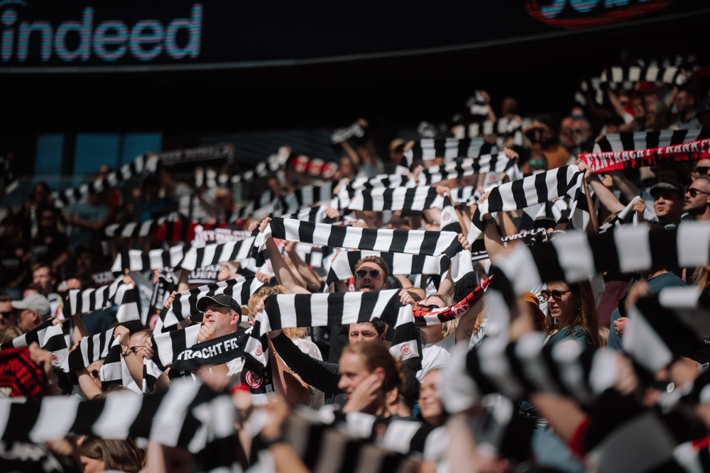 Auf Eintracht Frankfurt wetten 2026/27: Quoten, Prognose & Saison-Ausblick