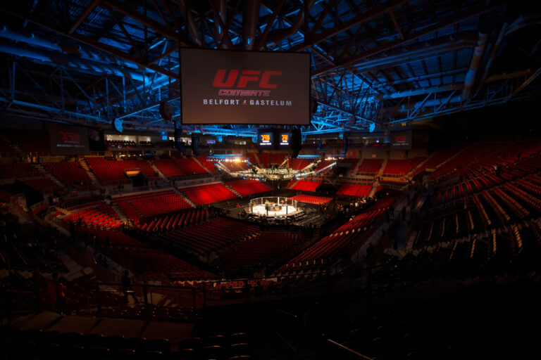 UFC Fight Night Allen vs. Duncan live im TV & Stream: Wer überträgt die UFC?